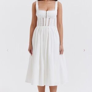 PERLE
White Lace Trim Midi Dress